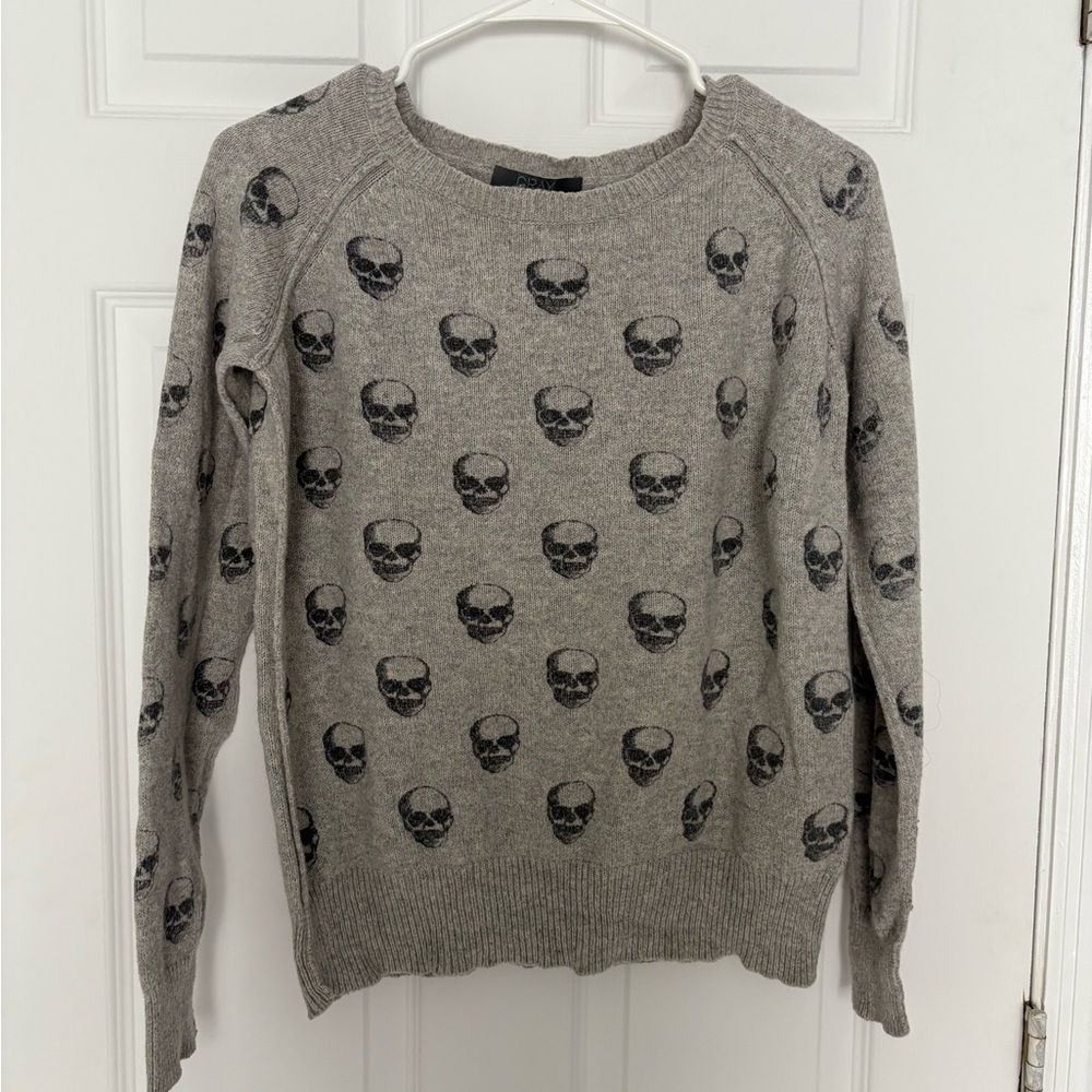 Saks Fifth Avenue Gray Sweater with Black Skull Design